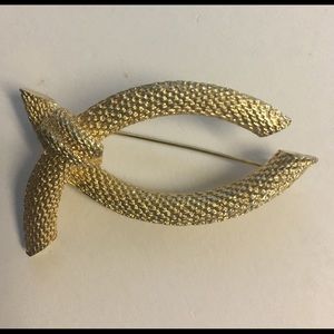 Gold Tone Brooch